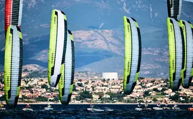 Brasileiros ficam fora da regata da medalha no Mundial