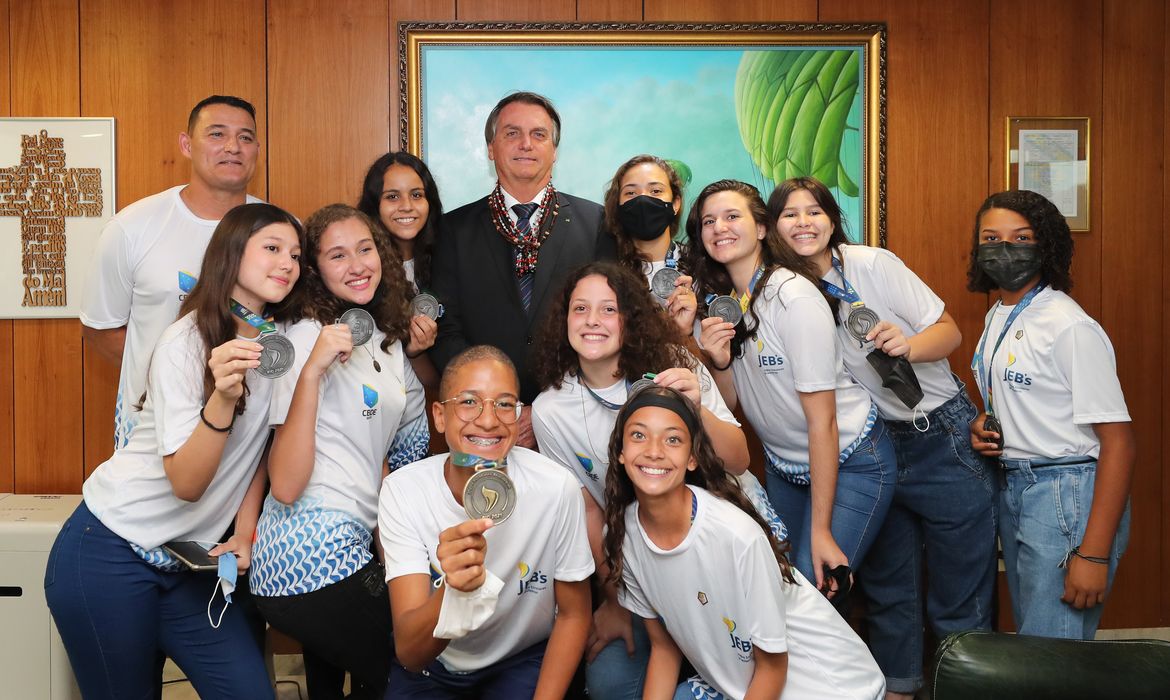 (Brasília - DF, 16/12/2021) Presidente Jair Bolsonaro durante recepção aos atletas dos Jogos Escolares Brasileiros.

Foto: Isac Nóbrega/PR