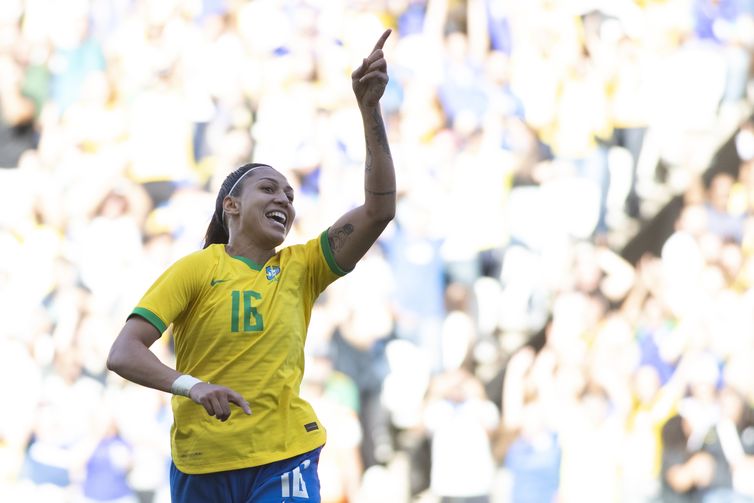 Thais Magalhães/CBF/Direitos Reservados Bia Zaneratto abre o placar na vitória de 2 a 1 sobre Canadá, último amistoso de 2022 , preparatório para a Copa do Mundo Feminina - Neo Química Arena