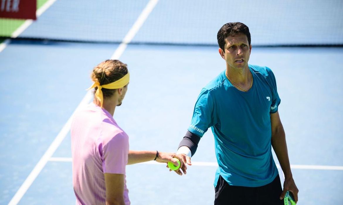 Marcelo Melo e Alexander Zverev vencem estreia nas duplas do Masters 1000 de Cincinnati, em 14/08/2024