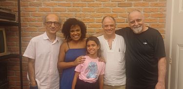 Equipe e convidados do Blim-blem-blom 