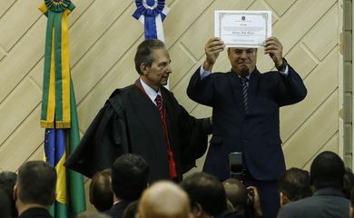 O governador eleito do Rio de Janeiro, Wilson Witzel, é diplomado pelo Tribunal Regional Eleitoral, em cerimônia na Escola da Magistratura, no Tribunal de Justiça do Rio de Janeiro. 