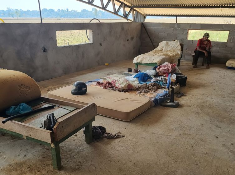 Ariquemes-RO, Fotos divulgadas pela Operação resgate III - Alojamento de trabalhadores da área da pecuária. Foto: Operação resgate III/Divulgação