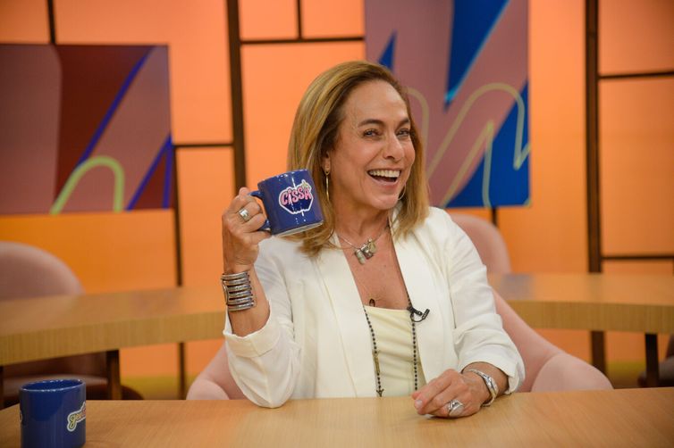 Sem Censura retorna à grade da TV Brasil, dia 26 de fevereiro, com apresentação de Cissa Guimarães
