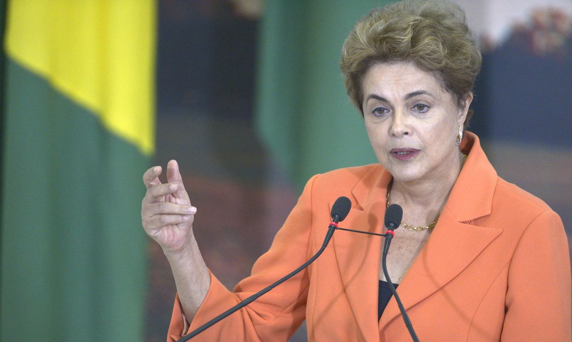 Brasília -  A presidenta Dilma Rousseff durante cerimônia de lançamento do Plano Agrícola e Pecuário 2016/2017 (José Cruz/Agência Brasil)