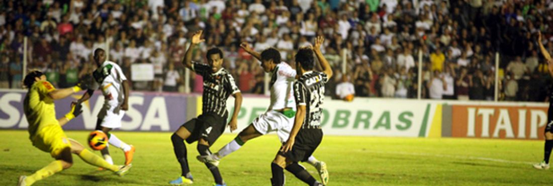 Com gol de Misael, Luverdense vence Corinthians no primeiro jogo das oitavas da Copa do Brasil