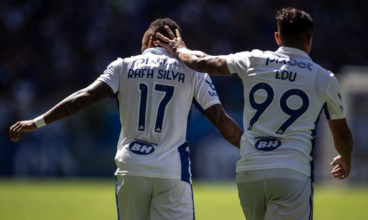 Cruzeiro bate o Bahia e, enfim, conquista primeira vitória no Mineirão  neste ano