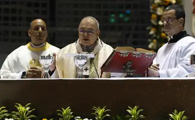 Rio de Janeiro (RJ), 21/04/2025 – O arcebispo do Rio de Janeiro, Cardeal Dom Orani João Tempesta, celebra missa em sufrágio do Papa Francisco na Catedral Metropolitana. Foto: Fernando Frazão/Agência Brasil