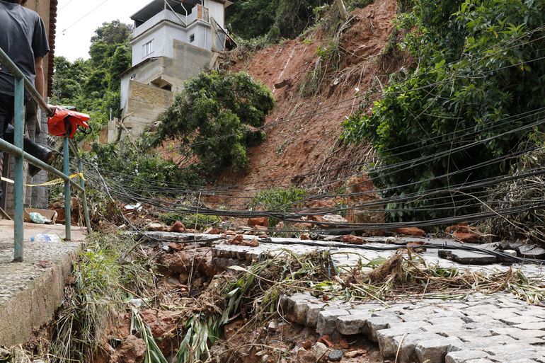 Fevereiro 2022. Deslizamento de terra causado pelas chuvas em Petrópolis, na comunidade da 24 de Maio. Foto. EBC