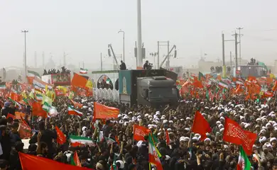 Cortejo fúnebre do falecido líder supremo do Irã, aiatolá Ali Khamenei
  7 de julho de 2026    Mehdi Khezrian/ISNA/via WANA via REUTERS
