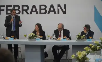 A Febraban recebe os ministros da Fazenda, Fernando Haddad; do Planejamento, Simone Tebet; da Agricultura, Carlos Fávaro; e da Gestão e Inovação Pública, Esther Dweck, além do presidente da BNDES, Aloizio Mercadante. 