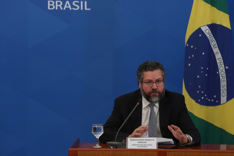 O ministro das Relações Exteriores,Ernesto Araújo, participa de coletiva de imprensa no Palácio do Planalto, sobre as ações de enfrentamento ao covid-19 no país