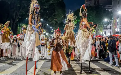 São Paulo (SP) 08/11/2024 - Bloco afro Ilú Obá de min completa 20 anos
Agremiação abre o carnaval de rua paulistano em cortejo pelo centro da cidade.
Foto: Daniela Berzuini/Divulgação