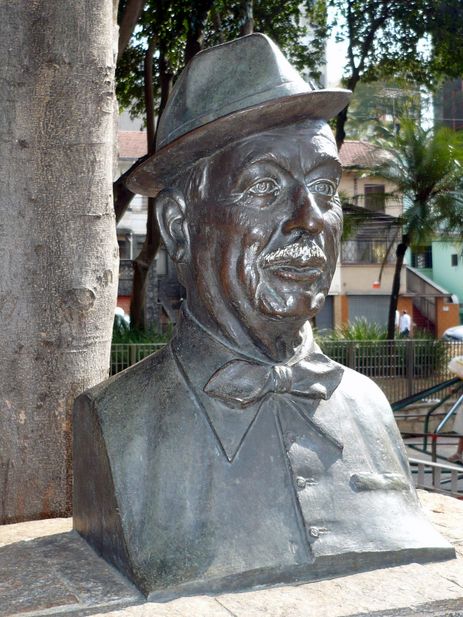 Estátua de Adoniran, no Centro de São Paulo 