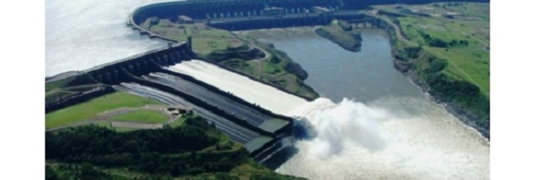 Projetada no Rio Teles Pires, divisa entre Mato Grosso e Pará, a usina, licitada no ano passado, terá potência instalada de 700 megawats (MW), com estimativa de operar com 400 MW médios de energia firme