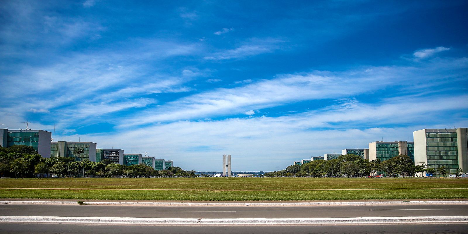 Brasília é tema de três exposições em cartaz na cidade