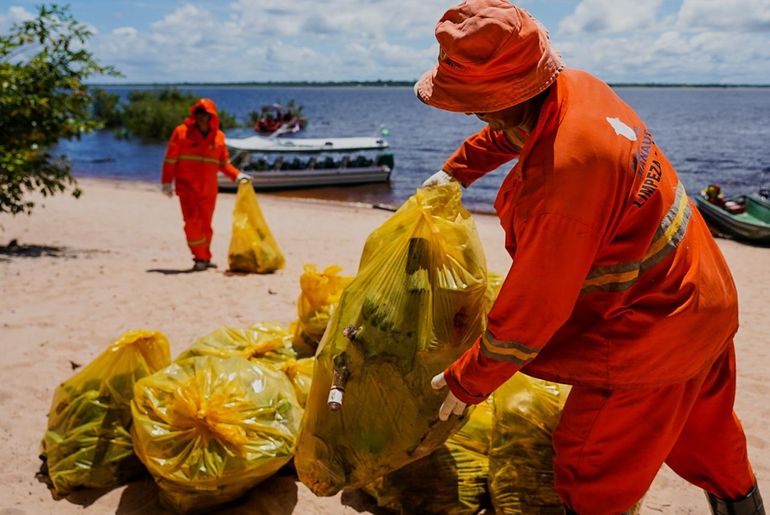 Plano de Combate ao Lixo no Mar retira 400 toneladas de lixo em praias, rios e mangues