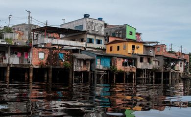 Manaus (AM) Áreas de risco em manaus. Fotos Prefeitura de Manaus.