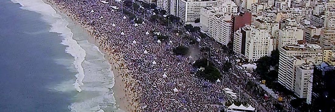 3 milhões de fiéis participaram da vigília da JMJ em Copacabana. Número de pessoas é recorde, segundo a prefeitura do Rio de Janeiro. Maior número anterior foi de 2,3 milhões