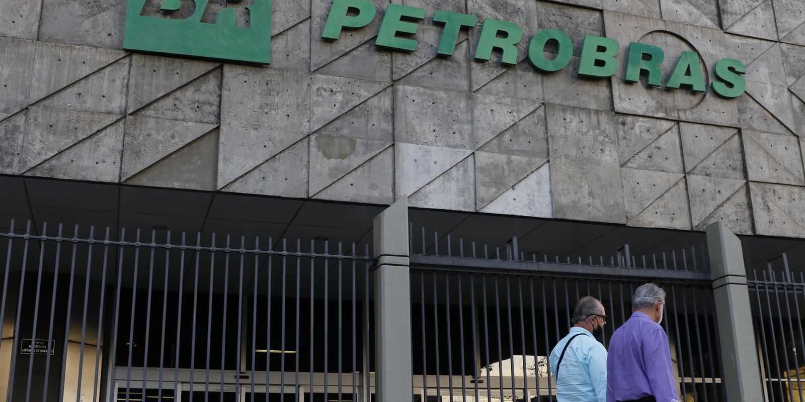 Petrobras assina contrato de venda de unidade de xisto no Paraná