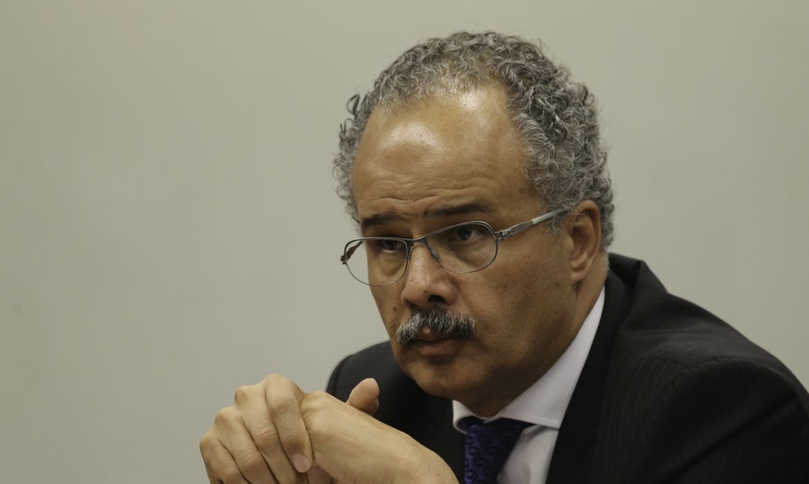 Brasília - Relator da Comissão Especial da Reforma Política,  deputado Vicente Cândido (Fabio Rodrigues Pozzebom/Agência Brasil)