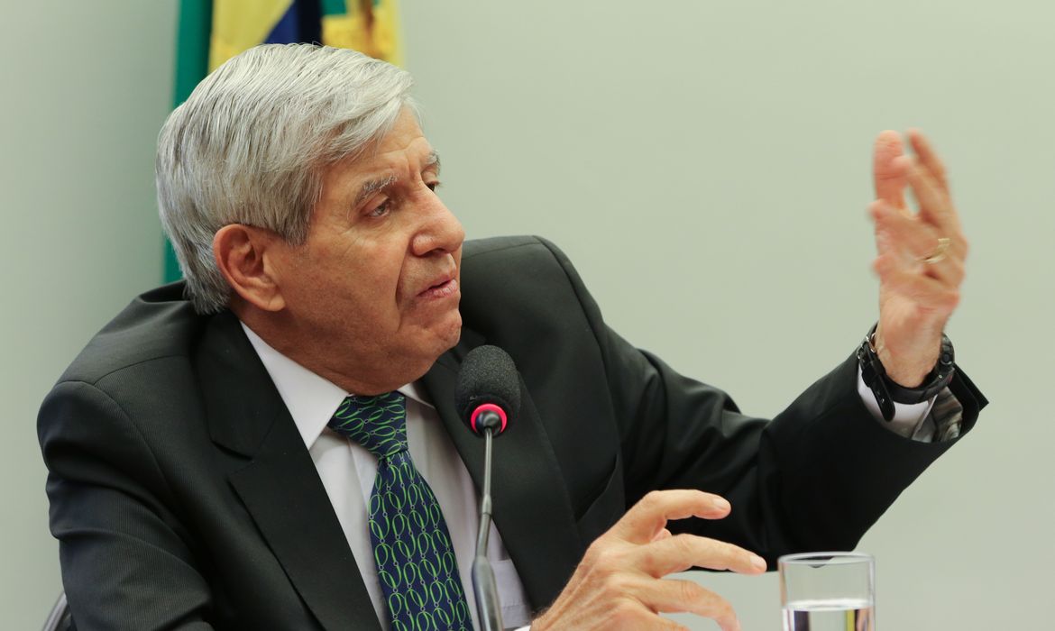 O Ministro-Chefe do Gabinete de Segurança Institucional da Presidência da República, General Augusto Heleno, participa de audiência pública da Comissão de Integração Nacional, Desenvolvimento Regional e da Amazônia da Câmara.
