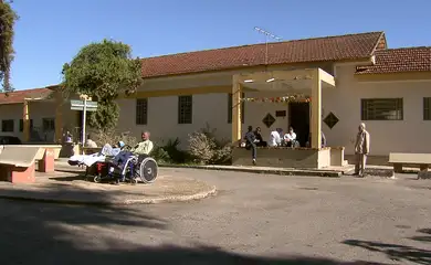 Fachada do Colônia, conhecido com o maior hospício do Brasil. Hoje, o local abriga o Centro Hospitalar Psiquiátrico de Barbacena e conta com 171 pacientes em regime de internação de longa permanência