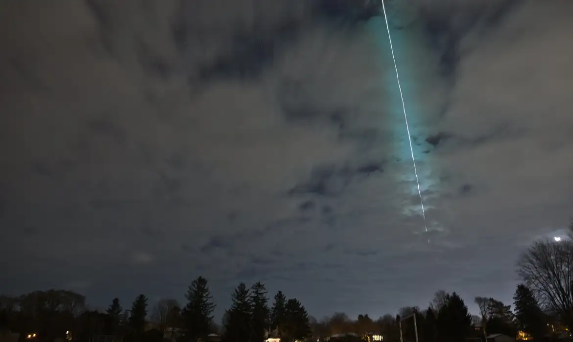 Nasa faz cálculo e diz que OVNI em vídeo divulgado pelo