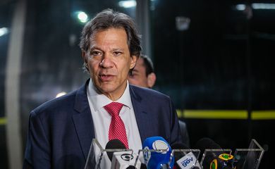 Haddad defende judicialização da derrubada do decreto do IOF