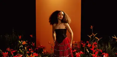 Bruna Black, cantora e compositora