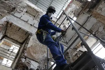 Início das obras na fachada e telhado do Museu Nacional