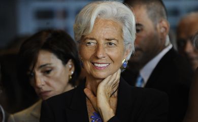 A diretora-geral do Fundo Monetário Internacional (FMI), Christine Lagarde, visita o Teleférico do Alemão,  zona norte do Rio. (Tomaz Silva/Agência Brasil)