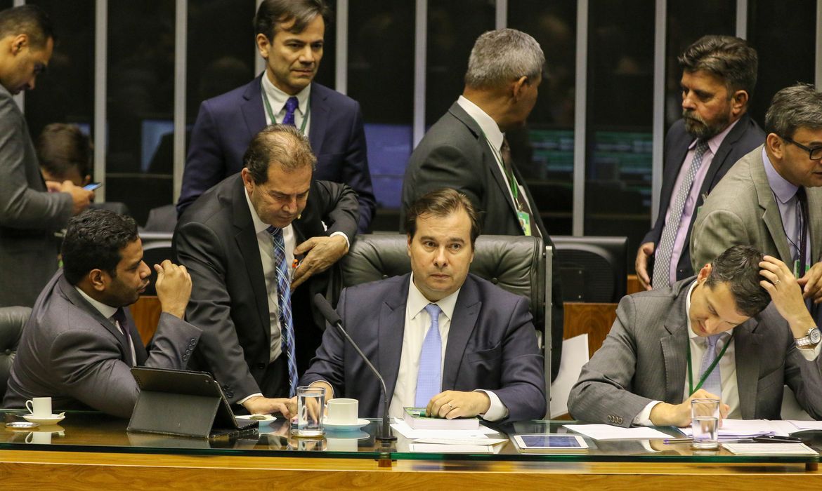 O presidente da Câmara dos Deputados, Rodrigo Maia, durante sessão no plenário, que analisa o PL 5029/2019 que modifica lei dos partidos e regras eleitorais.