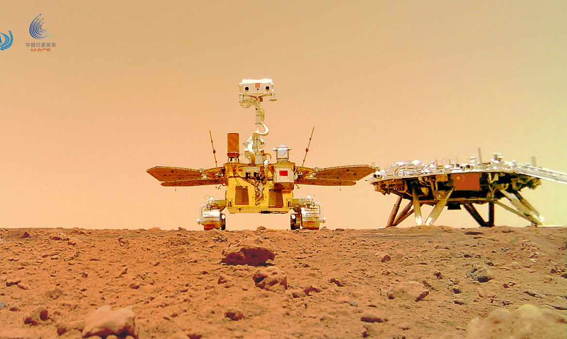 Handout image of Chinese rover Zhurong and the lander of the Tianwen-1 mission on Mars