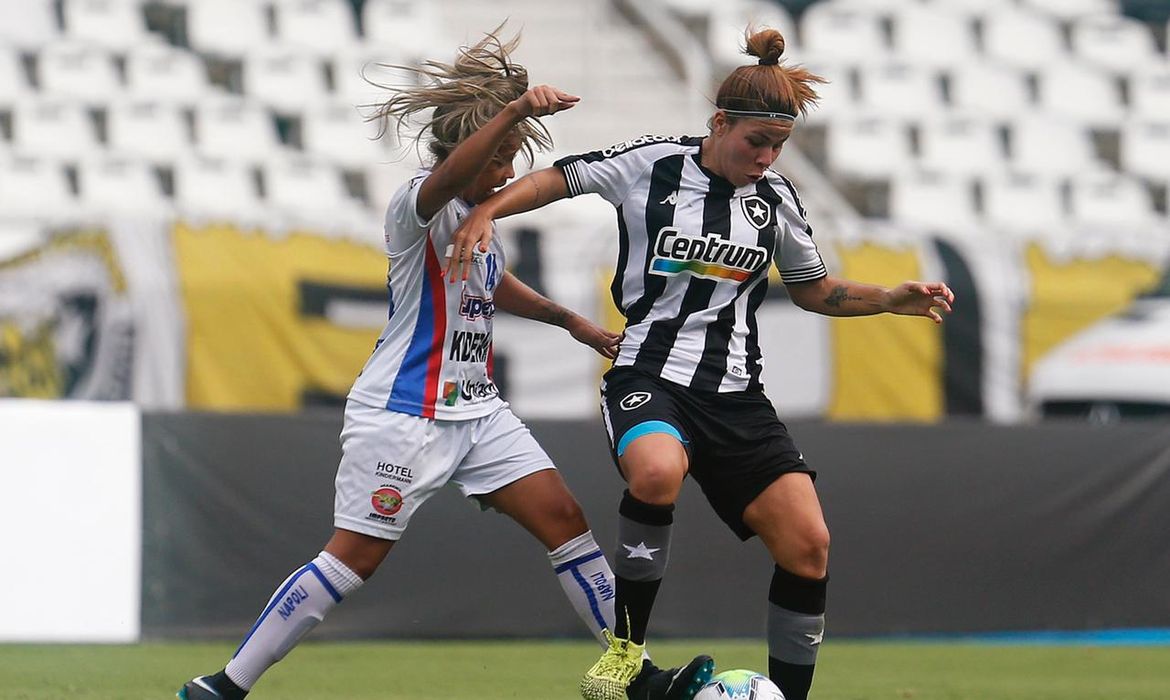Napoli-SC bate o Botafogo e vence o Brasileiro Feminino A-2.
