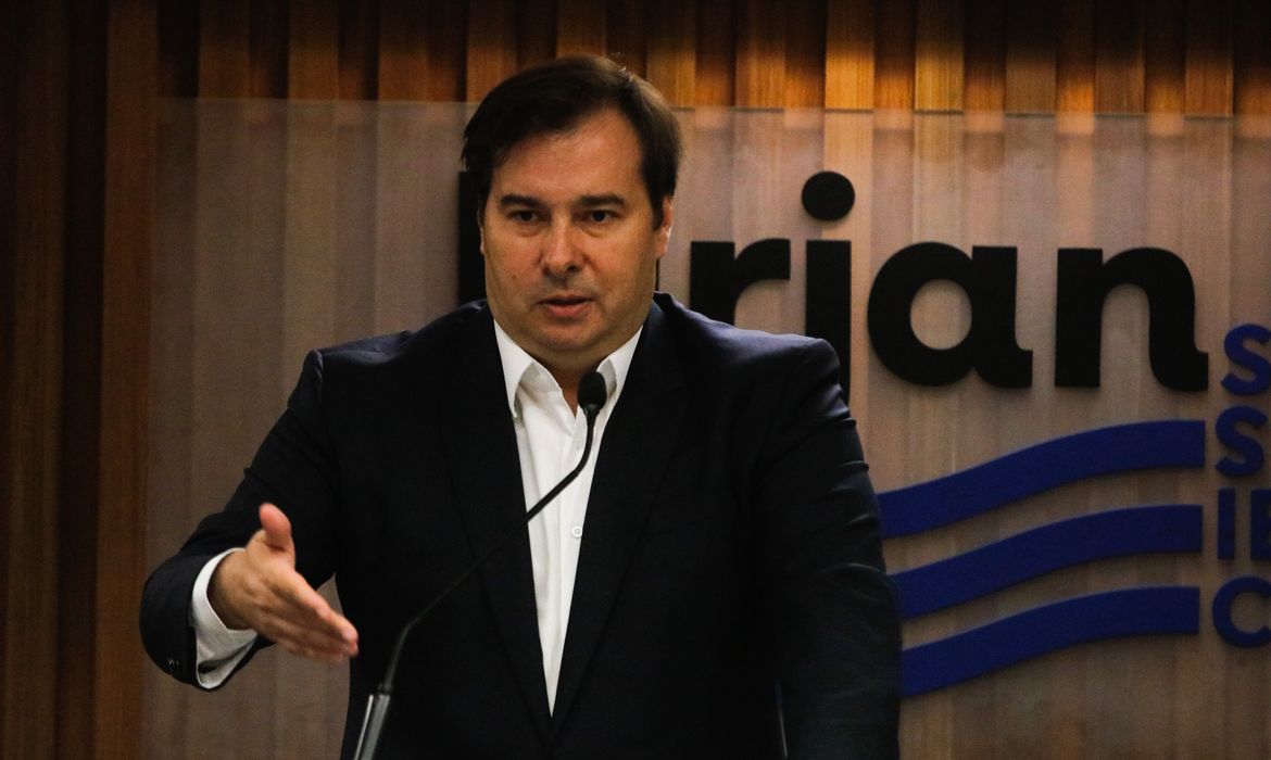 O  presidente da Câmara dos Deputados, Rodrigo Maia, fala  à empresários da indústria, durante encontro sobre os ‘Diálogos da Indústria com o Congresso sobre os impactos das reformas estruturantes para o setor industrial’, na sede  da Firjan