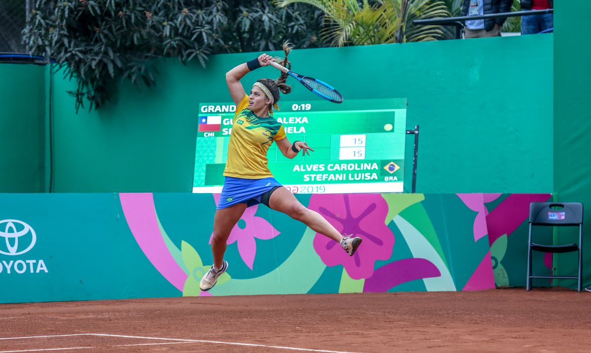 Carol Meligeni e Luisa Stefani conquistam o bronze nas duplas femininas de tênis nos Jogos Pan-Americanos de Lima 2019. Local: Club Lawn Tennis, em Lima, no Peru. Data: 03.08.2019.