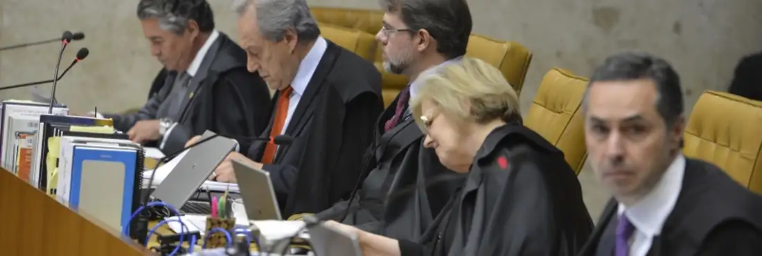 Quinta sessão de julgamento de recursos do mensalão no STF Quinta sessão de julgamento de recursos do mensalão no STF