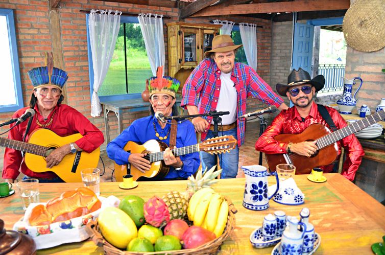 Canto e Sabor do Brasil recebe a dupla Cacique &amp; Pajé e Tôny Sampäios