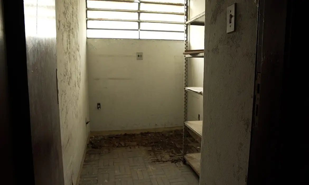 Pesquisa identifica cela em que ditadura simulou suicídio de Herzog