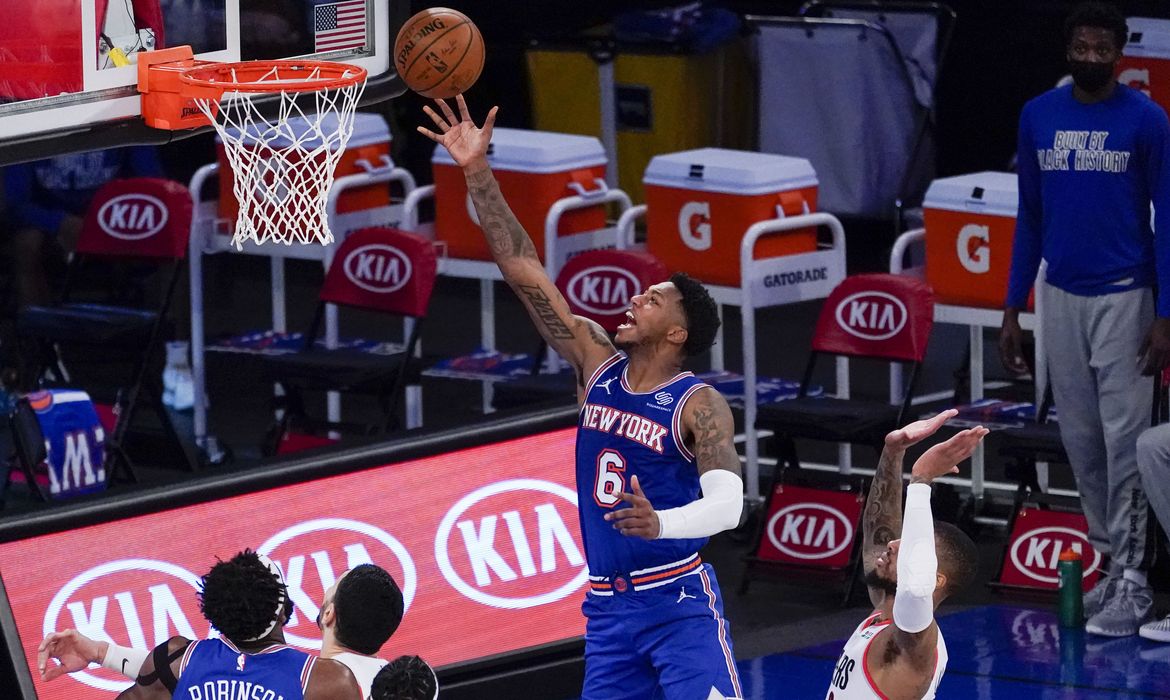 New York Knicks em partida contra Portland Trail Blazers - NBA