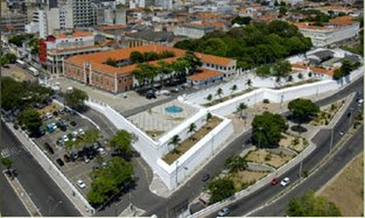 Fortaleza de Nossa Senhora da Assunção, uma das áreas mais preservadas do centro histórico da capital cearense