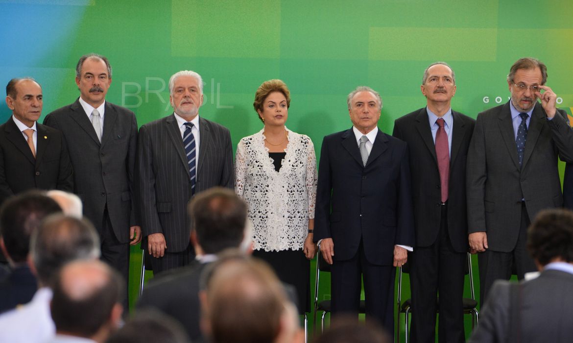 Brasília - Presidenta Dilma Rousseff durante cerimônia de posse dos novos ministros, no Palácio do Planalto (Fabio Rodrigues Pozzebom/Agência Brasil)