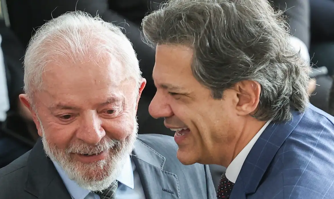 Lula e Haddad discutem texto sobre isenção do IR até R$ 5 mil | Radioagência Nacional