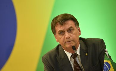 O presidente eleito Jair Bolsonaro participa de Fórum de Governadores eleitos e reeleitos, em Brasília.