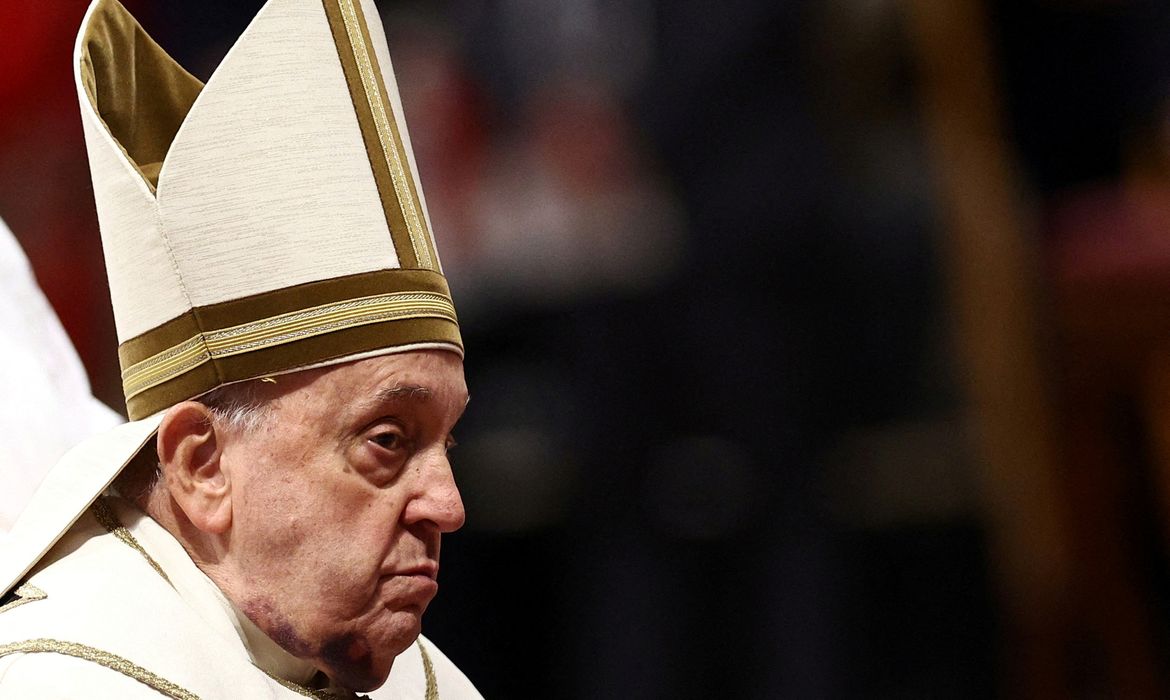 Internao do papa Francisco completa um ms hoje (14)