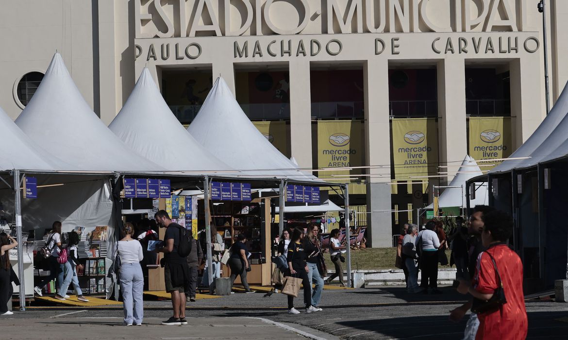 São Paulo (SP), 17/06/2024 - Feira do Livro 2025 no Pacaembu em São Paulo. Foto: Paulo Pinto/Agência Brasil