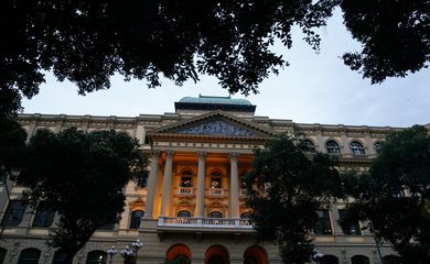 Reinauguração da fachada restaurada da Biblioteca Nacional, na Cinelândia, Rio de Janeiro.
