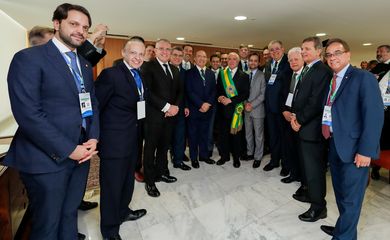  Presidente Michel Temer posa para Fotos com Ministros