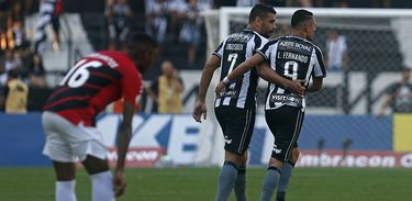 Botafogo 2 x 1 Athletico-PR